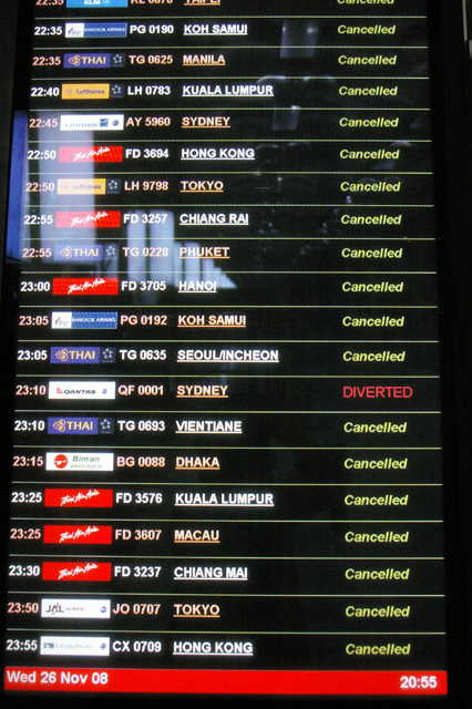 ＰＡＤのスワンナプーム国際空港封鎖から約一日
